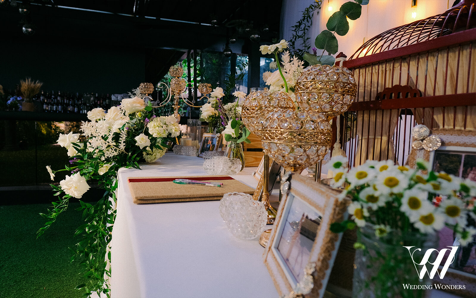 Bàn gallery/reception tiệc cưới Giàu-Phong-Wedding Wonders Việt Nam