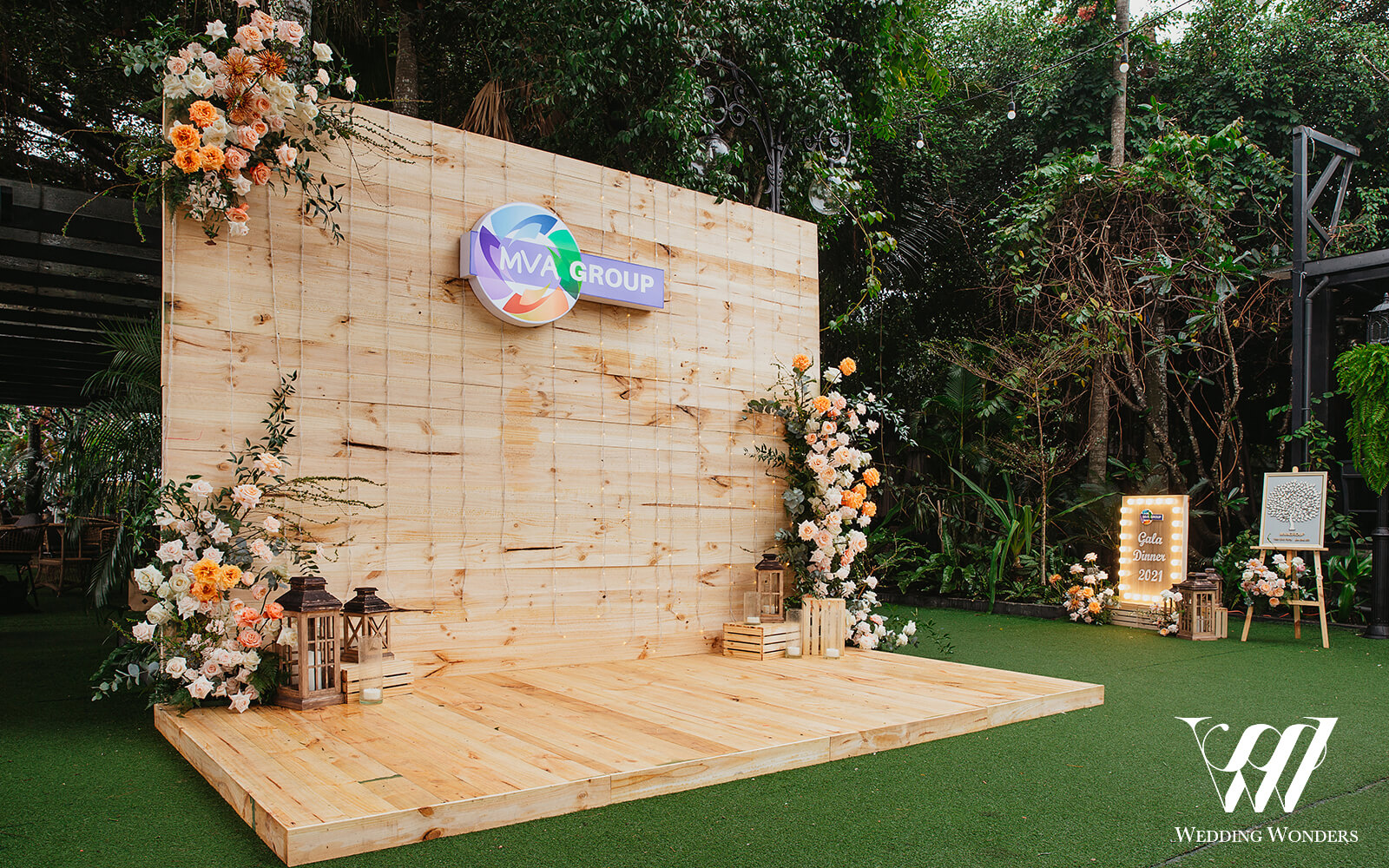 Year-end-party-MVA-by-Wedding-Wonders-Việt-Nam-Tổ-chức-trang-trí-sự-kiện-cao-cấp
