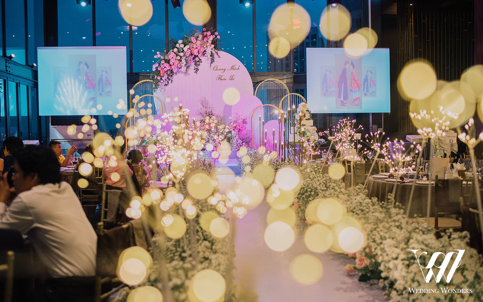 Sân-Khấu-tiệc-cưới-Minh & Tư-Decor-by-Wedding-Wonders-Viet-Nam