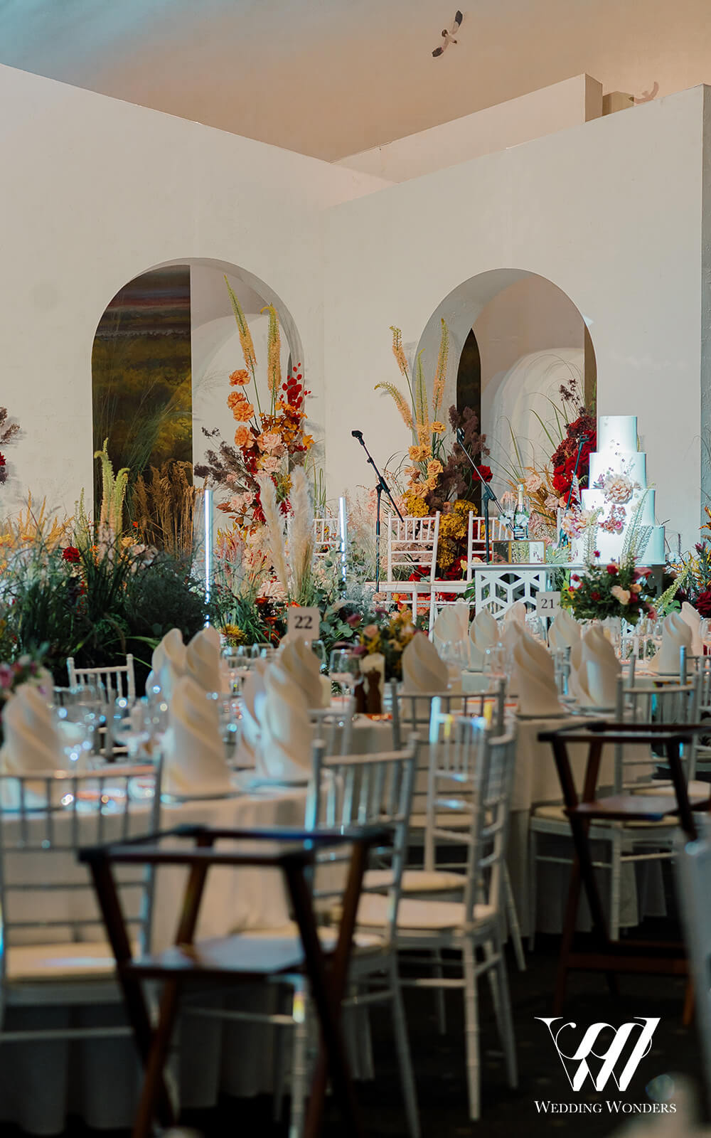 Sân-khấu-tiệc-cưới-Hanh & Dienel-gem-center-Decor-by-Wedding-Wonders-Viet-Nam